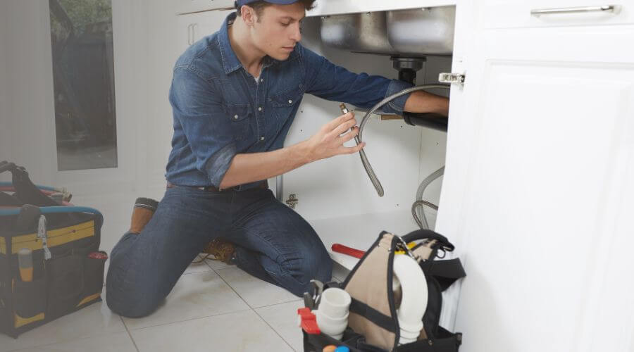 Local tankless water heater installation in Knox City, MO
